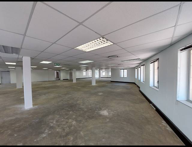 1,250M² OFFICE TO LET IN GREENSTONE HILL